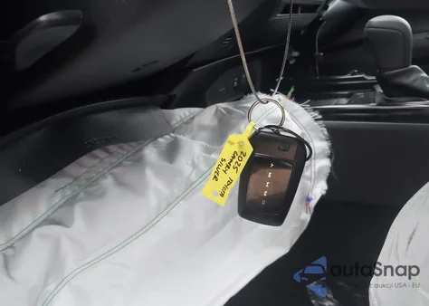 2025 Toyota Camry Le из США, поврежденный, VIN 4T1DAACK4SU026450